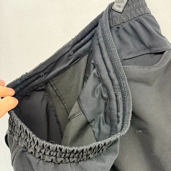 Lululemon License To Train Joggers men's large Black Cuffed Training Gym READ - Picture 8 of 10